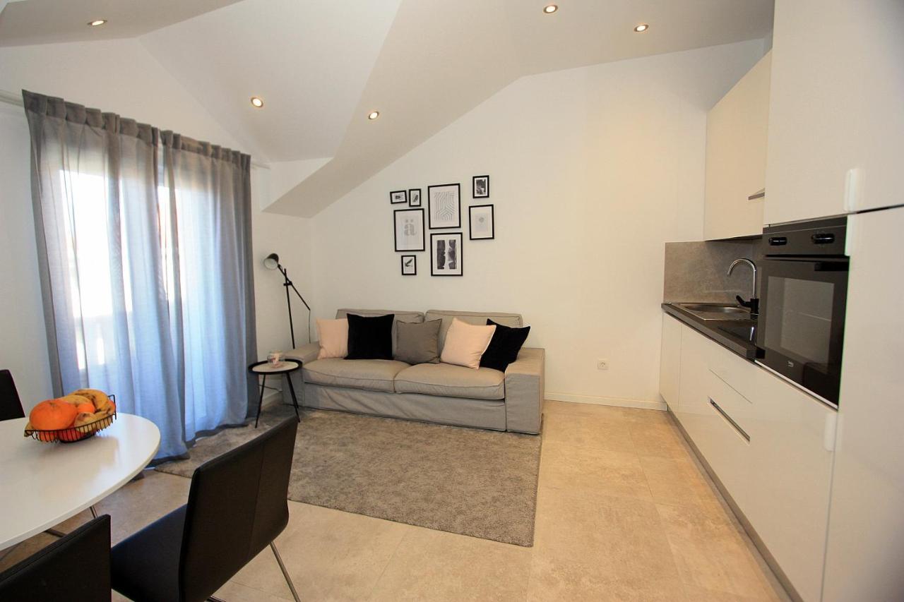 Apartman Ivana Supetar Exteriör bild